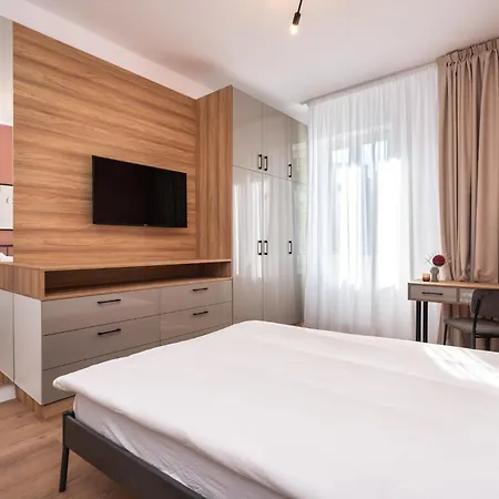 The Loft Luxury Apartments-near The Park In The Center 부쿠레슈티