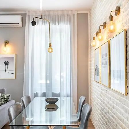 The Loft Luxury Apartments-near The Park In The Center *