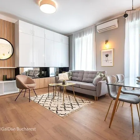 The Loft Luxury Apartments-near The Park In The Center