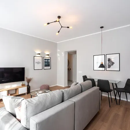 The Loft Luxury Apartments-near The Park In The Center Apartament