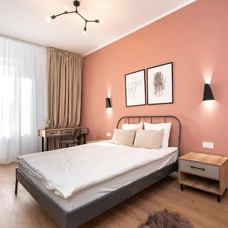 The Loft Luxury Apartments-near The Park In The Center Apartament *