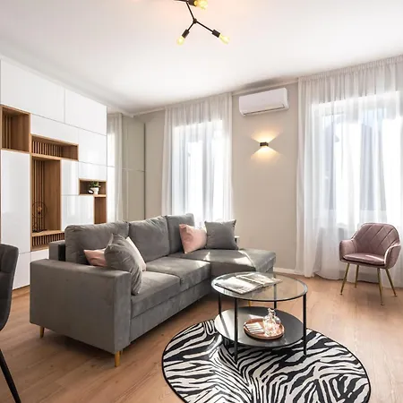 The Loft Luxury Apartments-near The Park In The Center Boekarest