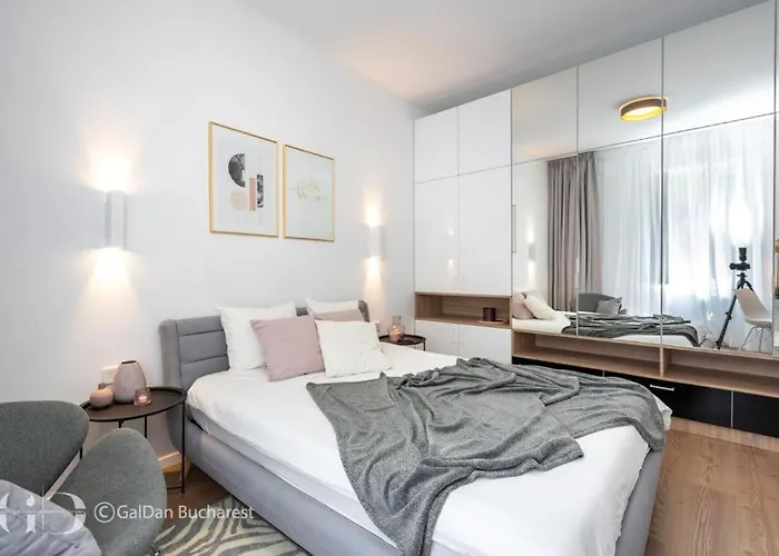 The Loft Luxury Apartments-near The Park In The Center