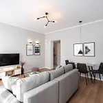 The Loft Luxury Apartments-near The Park In The Center Apartman