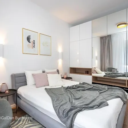 The Loft Luxury Apartments-near The Park In The Center