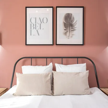 The Loft Luxury Apartments-near The Park In The Center アパート